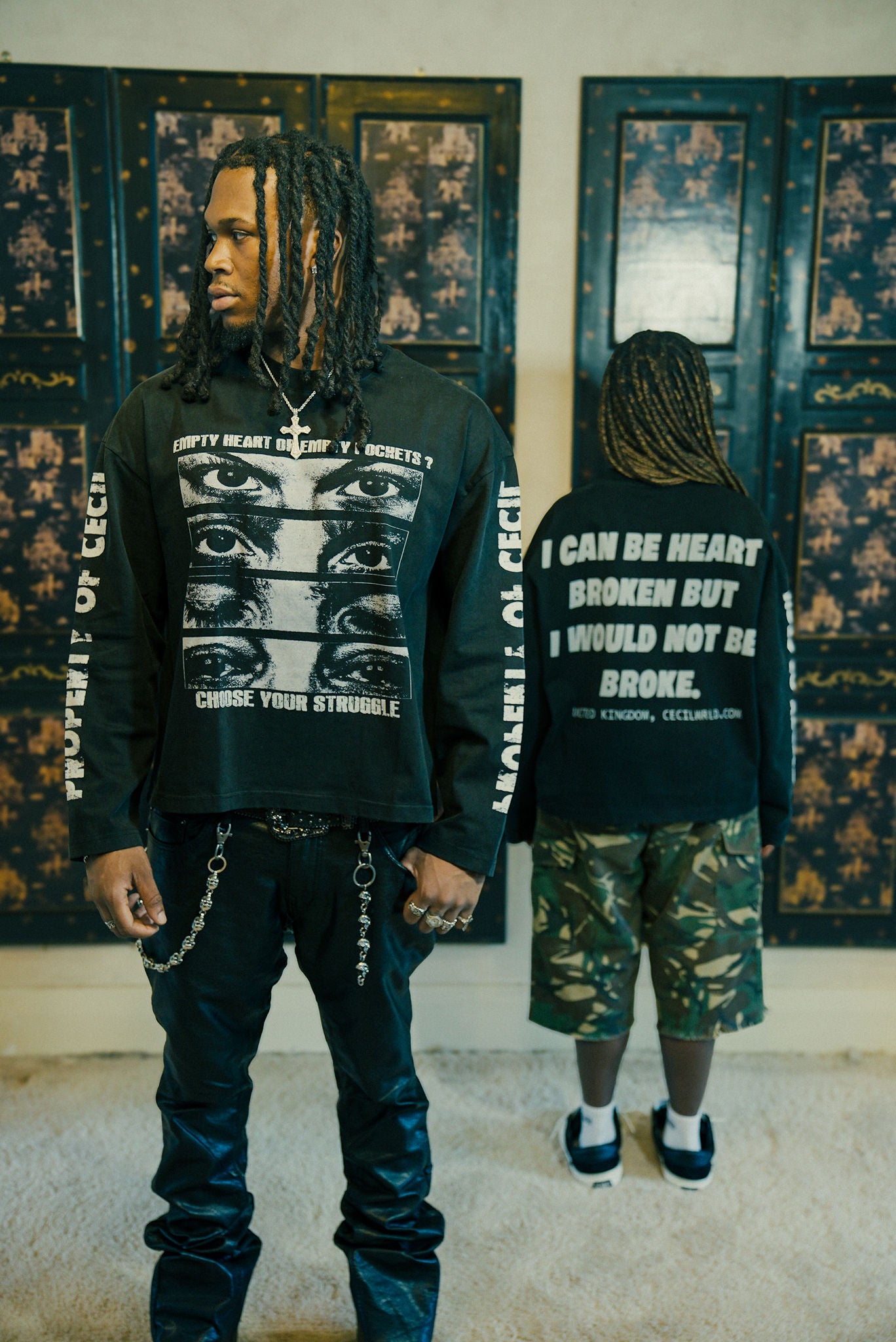 “EYES ON ME” LONGSLEEVE TEE